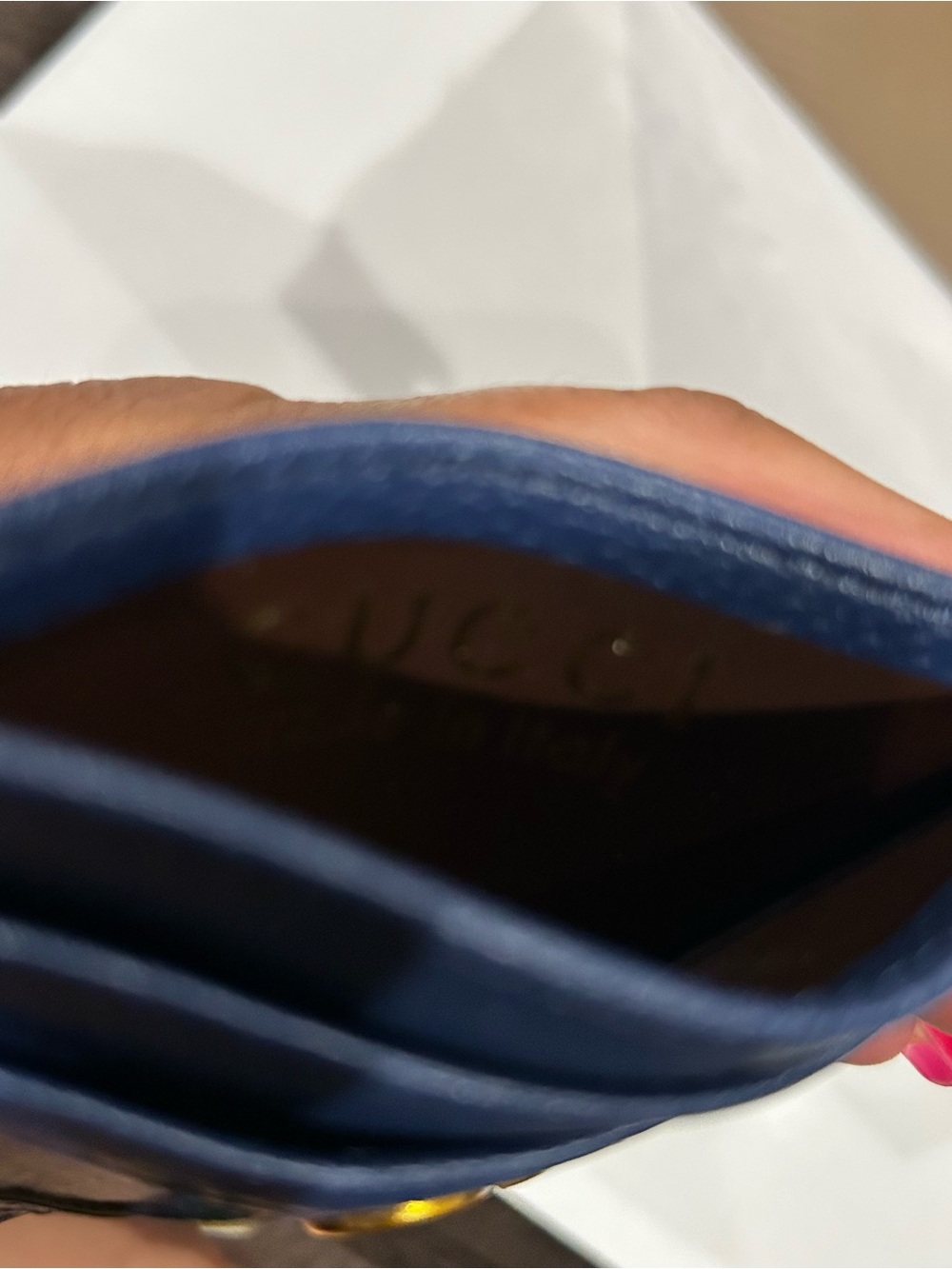 Card holder - Picture 5 of 6